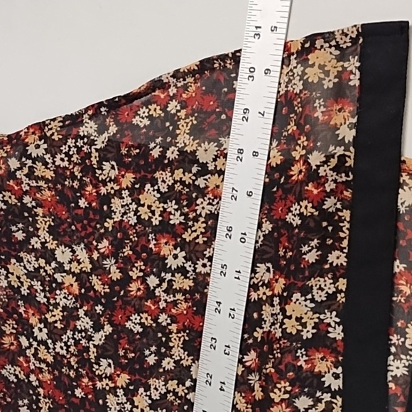 Sag Harbor Flowy Floral Print,1 Button Sheer Cardigan Jacket, Roll Tab Sleeves - Picture 6 of 10